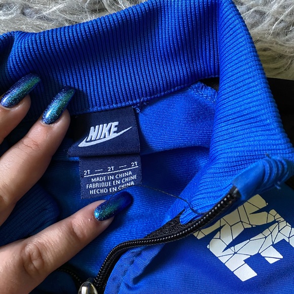 Nike jacket - Picture 2 of 2